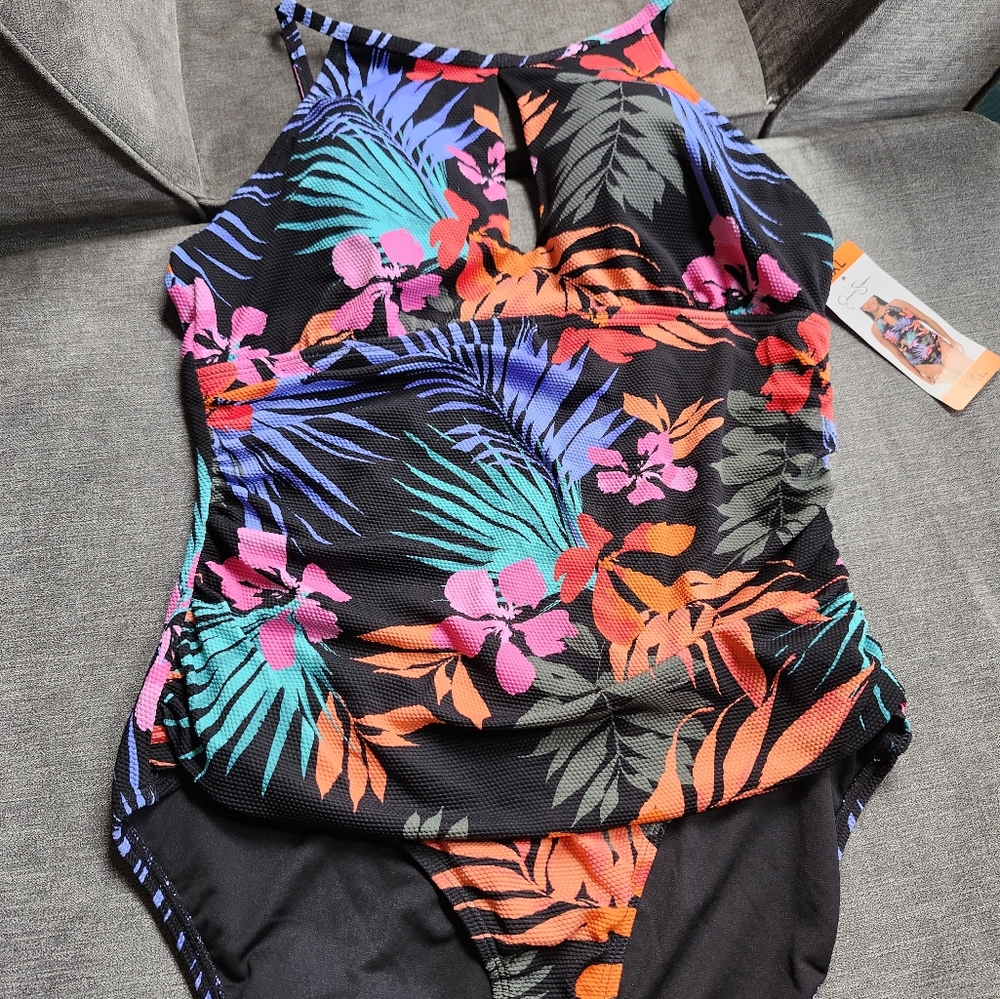 Swim suit